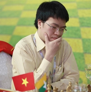 Vietnamese chess master Liem surges to top spot